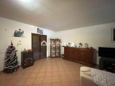 Villa a schiera a Vaiano, 6 locali, 3 bagni, arredato, 160 m²