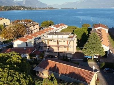 Villa a schiera in vendita a Manerba Del Garda