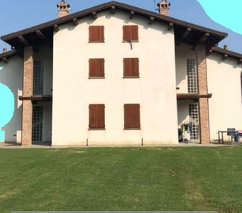 Villa bifamiliare 10 vani 244mq