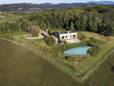 Villa in vendita 4 Stanze da letto a Serravalle Scrivia