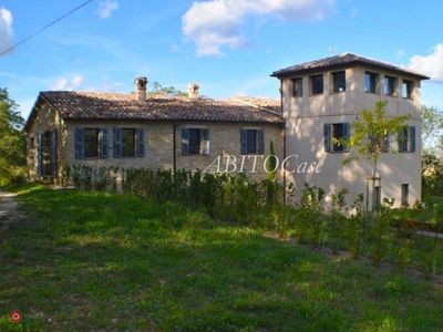 Villa in Vendita in Frazione loretello a Arcevia