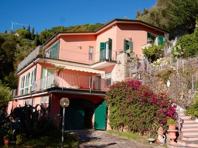 Villa in Vendita in Traversa Terza di località Carbognano 21 a Lerici