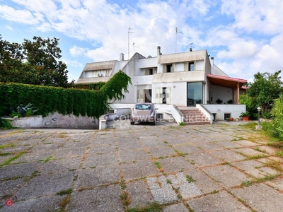 Villa in Vendita in Via Forlì a Lecce