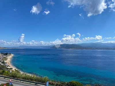 Appartamento in vendita a Messina Panoramica