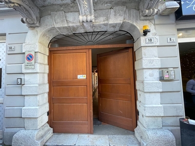 Appartamento in Vendita a Gorizia, zona Centro storico, 149'000€, 76 m²