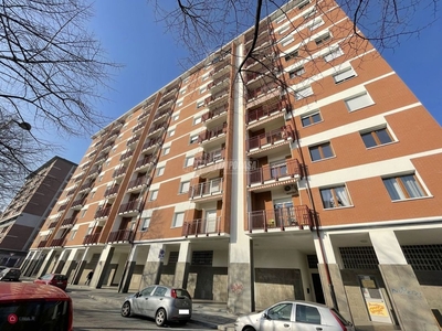 Appartamento in Vendita in Corso Giulio Cesare 267 a Torino
