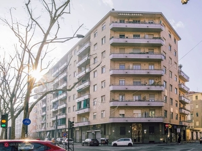 Appartamento in Vendita in Corso Monte Grappa 37 a Torino