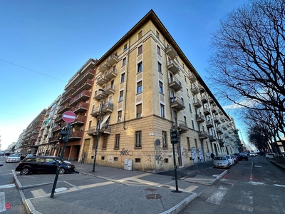 Appartamento in Vendita in Corso Sebastopoli 57 a Torino