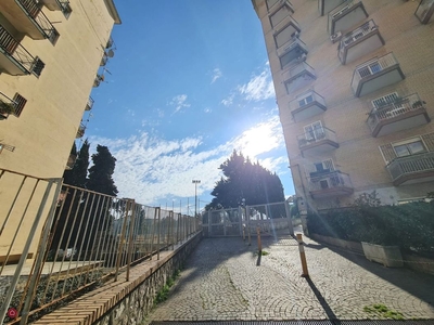 Appartamento in Vendita in Largo Privato delle Mimose a Napoli