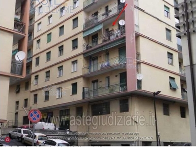 Appartamento in Vendita in Via Aldo Manuzio 17 a Genova