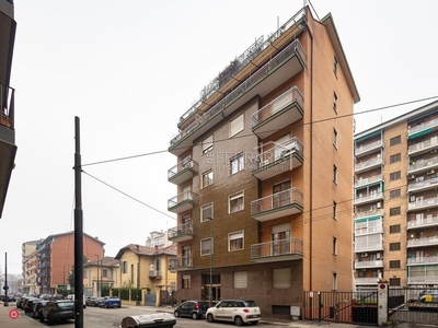 Appartamento in Vendita in Via Anton Giulio Barrili a Torino