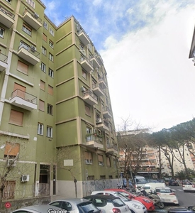 Appartamento in Vendita in Via Aquilonia a Roma