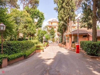 Appartamento in Vendita in Via Cassia 837 a Roma