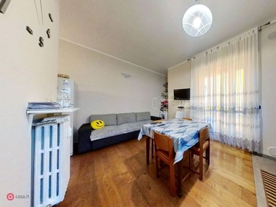 Appartamento in Vendita in Via Conte di Roccavione 50 a Torino