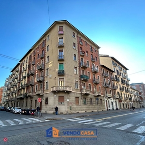 Appartamento in Vendita in Via cortemilia 20 a Torino