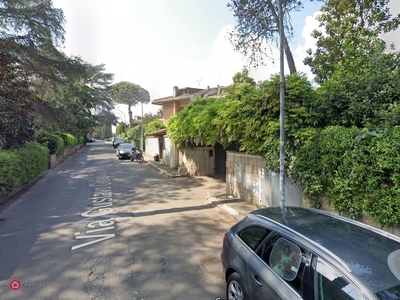 Appartamento in Vendita in Via Gustavo Giovannoni a Roma
