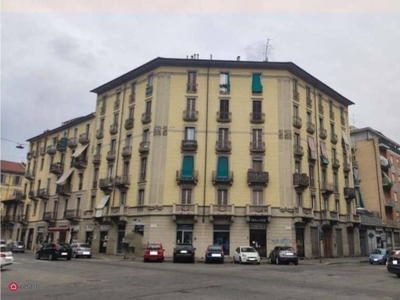 Appartamento in Vendita in Via Lauro Rossi 26 a Torino