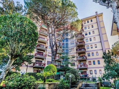 Appartamento in Vendita in Via Posidippo 9 a Roma