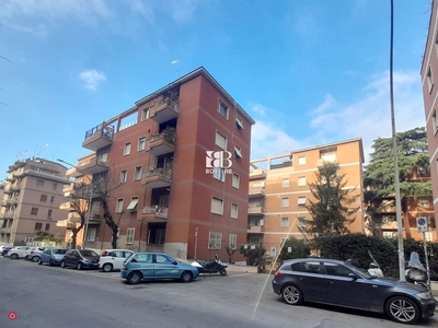 Appartamento in Vendita in Via R. R. Garibaldi a Roma