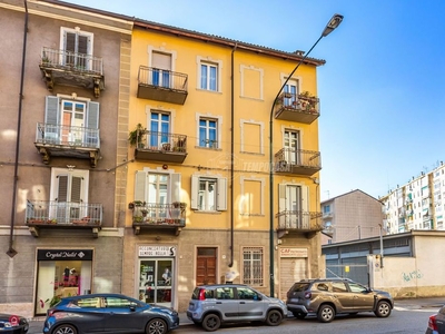 Appartamento in Vendita in Via Verolengo 135 a Torino
