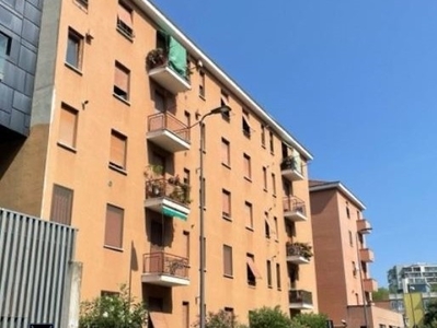 Bilocale in Vendita a Milano, 96'000€, 56 m²