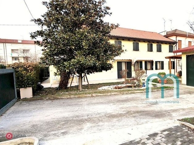 Casa Bi/Trifamiliare in Vendita in Via Ballò 134 a Mirano