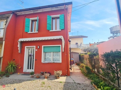 Casa Bi/Trifamiliare in Vendita in Via Dante Aligheri 1 a Eraclea