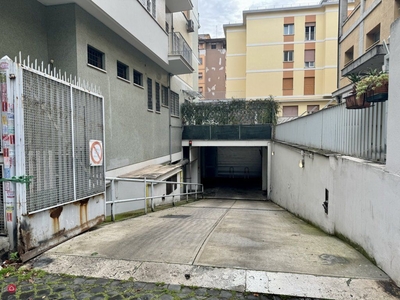 Garage/Posto auto in Vendita in Via Vincenzo Cesati a Roma
