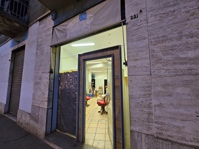 Immobile commerciale in Vendita a Torino, 38'000€, 50 m²