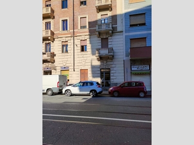 Immobile commerciale in Vendita a Torino, zona Campidoglio, 65'000€, 38 m²