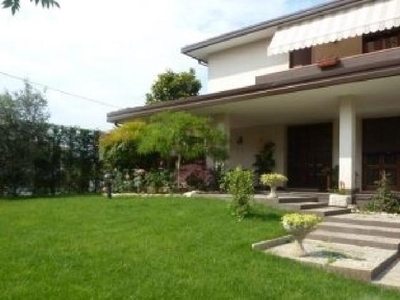 Villa con giardino a Abano Terme