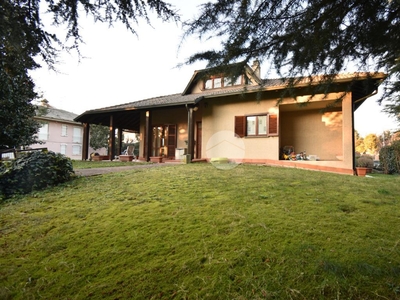 Villa in vendita a Burago Di Molgora