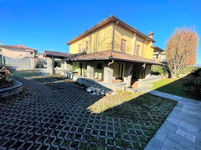 Villa in vendita a Verdello