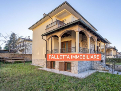 Villa nuova a Capodimonte - Villa ristrutturata Capodimonte
