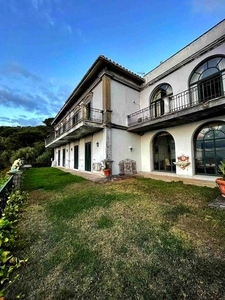 Villa con 4 stanze a Massa Lubrense, a 20 m dalla spiaggia con vista mare, terrazza attrezzata e Wifi