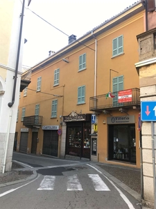Palazzo/Palazzina/Stabile in vendita, Oleggio