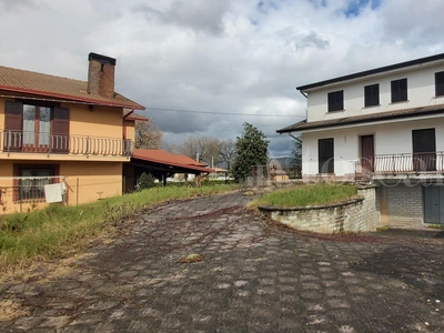 Villa Bifamiliare a Frosinone in Via del parco