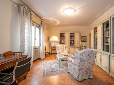 Appartamento 0 locali di 534 m² a Castel Goffredo