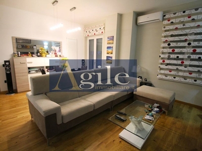 Appartamento in Vendita a Ascoli Piceno, zona Borgo Solestà, 250'000€, 140 m²
