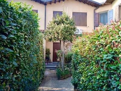Appartamento in vendita a Calcinato Brescia