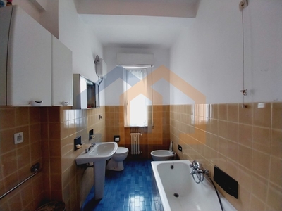 Appartamento in Vendita a Savona, 165'000€, 130 m²