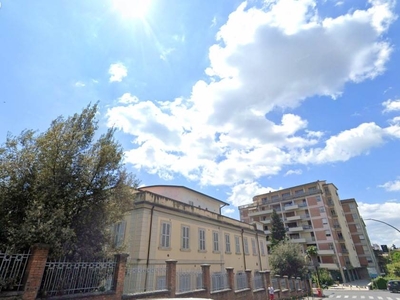 Appartamento in vendita a Siena Semicentrale