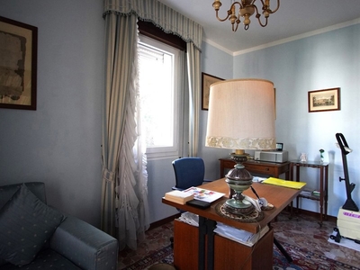Appartamento in Vendita a Venezia, 370'000€, 140 m²