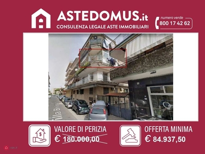 Appartamento in Vendita in Traversa IV Via Villa Bisignano 52 a Napoli