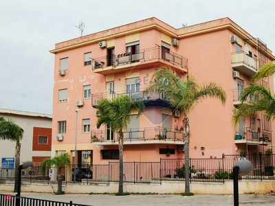Appartamento in Vendita in Via Calarossa 14 a Terrasini