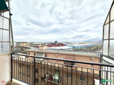Appartamento in Vendita in Via dell'Acciaio 49 a Genova
