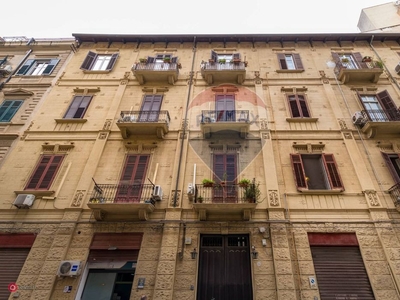 Appartamento in Vendita in Via Fonderia Oretea 9 a Palermo