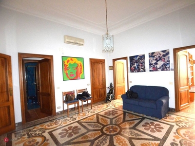 Appartamento in Vendita in Via Palestro 10 a Genova