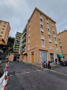 Appartamento in Vendita in Via Posalunga 44 a Genova