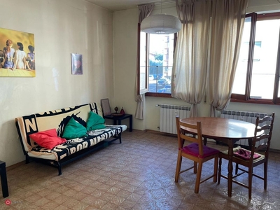 Appartamento in Vendita in Via Reginaldo Giuliani 127 a Firenze